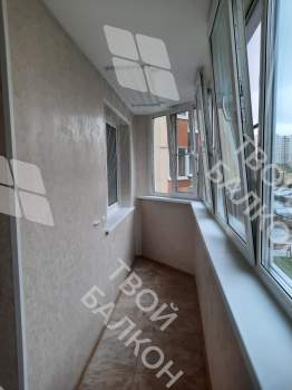 Остекление и отделка балкона Лодочка