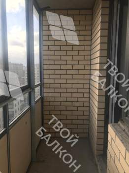 Отделка стен и потолка балкона ПВХ панелями