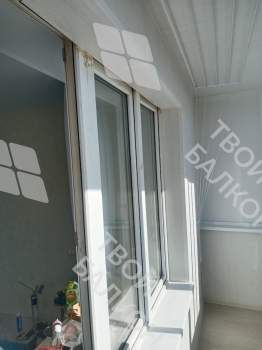 Остекление балкона и отделка стен