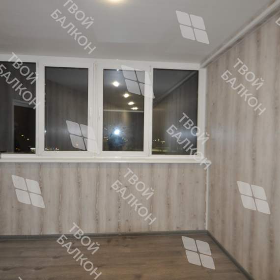 Отделка балкона под ключ с теплым остеклением ПВХ Brusbox